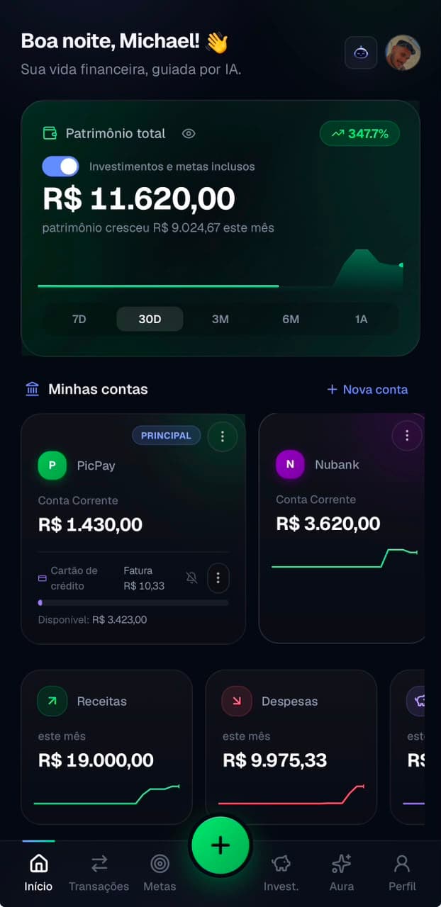 Painel inicial do Aura com patrimônio total e contas